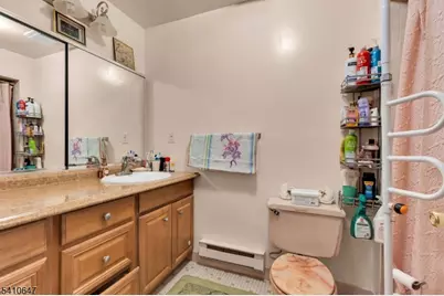 160 Cross Slope Ct, Manalapan Township, NJ 07726 - Photo 12