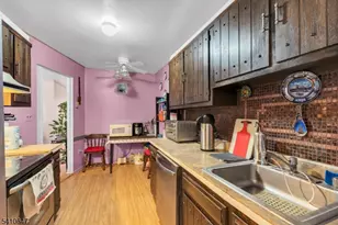 160 Cross Slope Ct, Manalapan Township, NJ 07726 - Photo 6