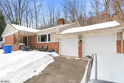 168 Interhaven Ave, North Plainfield, NJ 07060 - Photo 2