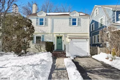 11 Overlook Ter, Maplewood, NJ 07040 - Photo 2