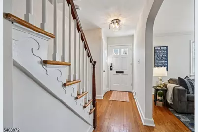 11 Overlook Ter, Maplewood, NJ 07040 - Photo 4