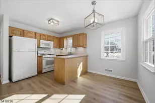 26 Louis Ave, South Bound Brook Boro, NJ 08880 - Photo 4