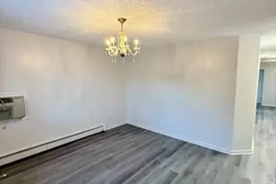 111 Lindegar St, Linden, NJ 07036 - Photo 6