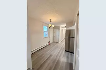 111 Lindegar St, Linden, NJ 07036 - Photo 8
