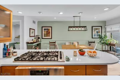 63 Cherrywood Dr, Franklin Township, NJ 08873 - Photo 12