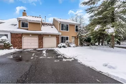 63 Cherrywood Dr, Franklin Township, NJ 08873 - Photo 2