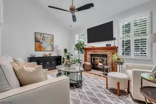 63 Cherrywood Dr, Franklin Township, NJ 08873 - Photo 4