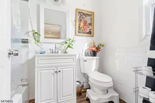 135 Dixon Ave, Paterson, NJ 07501 - Photo 16