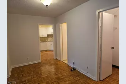 2 Claridge Dr #2AE, Verona, NJ 07044 - Photo 8