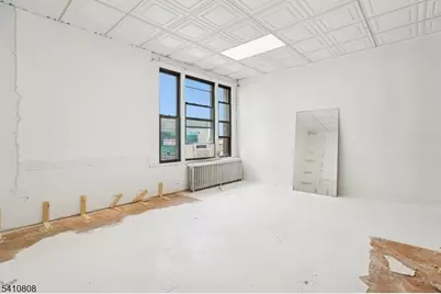 330 Glenwood Ave, Bloomfield, NJ 07003 - Photo 10