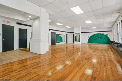 330 Glenwood Ave, Bloomfield, NJ 07003 - Photo 16