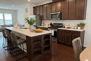 28 Gala Ct, Livingston, NJ 07039 - Photo 4