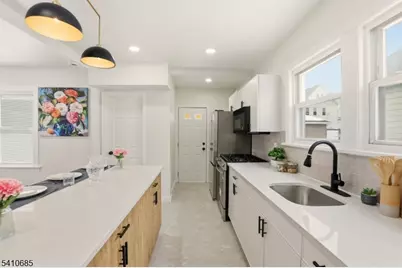 338 E 19th St, Paterson, NJ 07524 - Photo 14