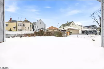 338 E 19th St, Paterson, NJ 07524 - Photo 30