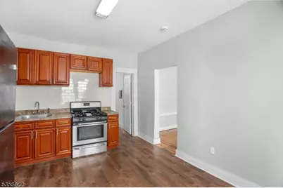 51 Schley St, Newark, NJ 07112 - Photo 18