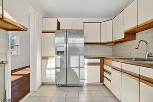 145 River Dr, Elmwood Park, NJ 07407 - Photo 8