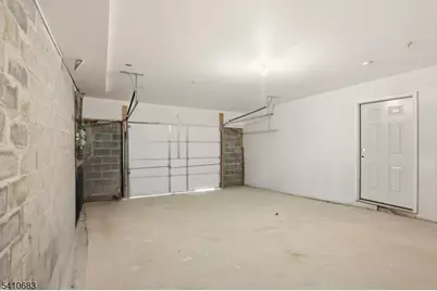 215 Hillside Ave, Newark, NJ 07108 - Photo 36