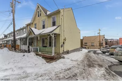 12 Brainard St, Phillipsburg, NJ 08865 - Photo 1