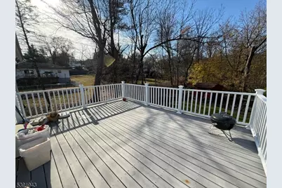 60 Brown Ave, Butler, NJ 07405 - Photo 8