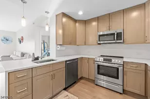 1 Carriage City Plz, Rahway, NJ 07065 - Photo 2
