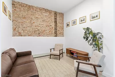 295 Dr Mlk Blvd, Newark, NJ 07102 - Photo 1