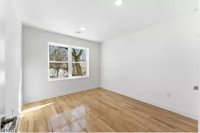 106 Columbia Ave, Newark, NJ 07106 - Photo 4