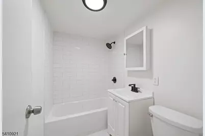 275 Prospect St #16 M, East Orange, NJ 07017 - Photo 6