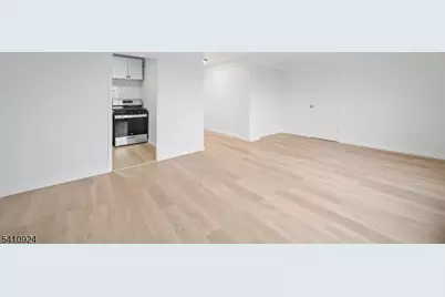 275 Prospect St #16M, East Orange, NJ 07017 - Photo 4