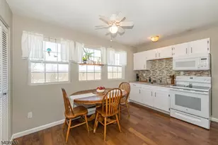 41 Ferris Ln, Jefferson Township, NJ 07438 - Photo 10