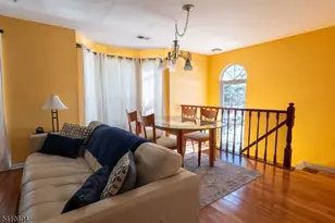 37 Boston Ct, Newark, NJ 07103 - Photo 6