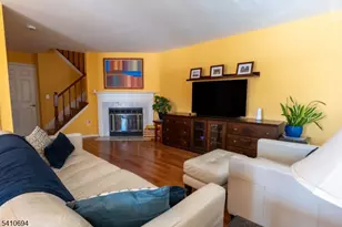 37 Boston Ct, Newark, NJ 07103 - Photo 4