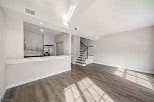 764 Newbridge Rd, Teaneck Township, NJ 07666 - Photo 8