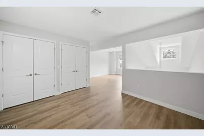 764 Newbridge Rd, Teaneck Township, NJ 07666 - Photo 14