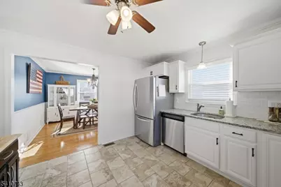 66 Lincoln Blvd, Clark Township, NJ 07066 - Photo 8