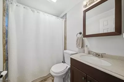 66 Lincoln Blvd, Clark Township, NJ 07066 - Photo 20