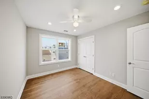 10 Buena Rd, Parsippany, NJ 07054 - Photo 20