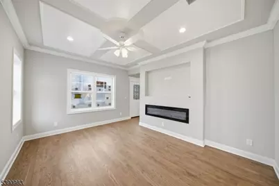 10 Buena Rd, Parsippany, NJ 07054 - Photo 16