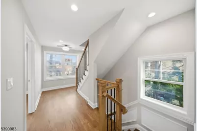 10 Buena Rd, Parsippany, NJ 07054 - Photo 24