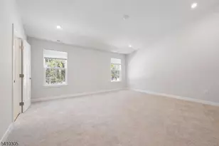 20 Owen Ct, Franklin Township, NJ 08873 - Photo 32