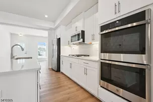 20 Owen Ct, Franklin Township, NJ 08873 - Photo 8