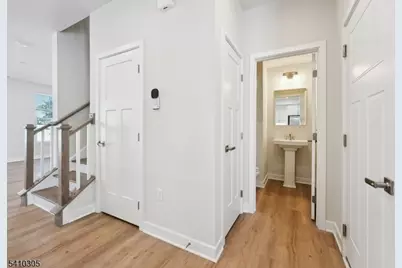 20 Owen Ct, Franklin Township, NJ 08873 - Photo 14