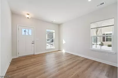 20 Owen Ct, Franklin Township, NJ 08873 - Photo 16