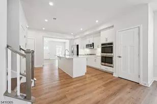 20 Owen Ct, Franklin Township, NJ 08873 - Photo 4