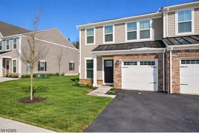 20 Owen Ct, Franklin Township, NJ 08873 - Photo 2