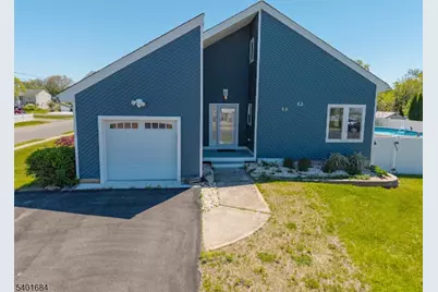79 16th St, Toms River Township, NJ 08753 - Photo 1