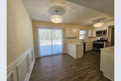 199 Berger St, Franklin Township, NJ 08873 - Photo 4