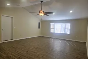 199 Berger St, Franklin Township, NJ 08873 - Photo 6