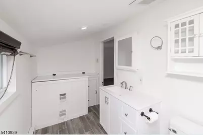 105 Dupont Ave, Hopatcong, NJ 07843 - Photo 18