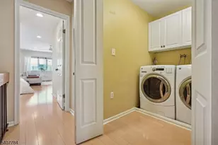 122 Hempstead Ct, Madison, NJ 07940 - Photo 22