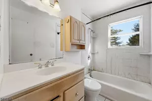 9 Atlantic Rd, Franklin Township, NJ 08873 - Photo 8